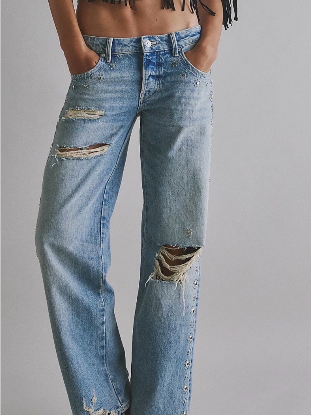 NWOT Women's Free People We The Free Tennessee Low-Rise Boyfriend Studded Jeans